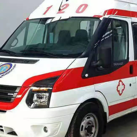 卢龙非急救护送病人转院租赁救护车的优缺点对比